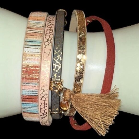 Torrid Magnetic Bracelet with Tassel - Picture 3 of 5